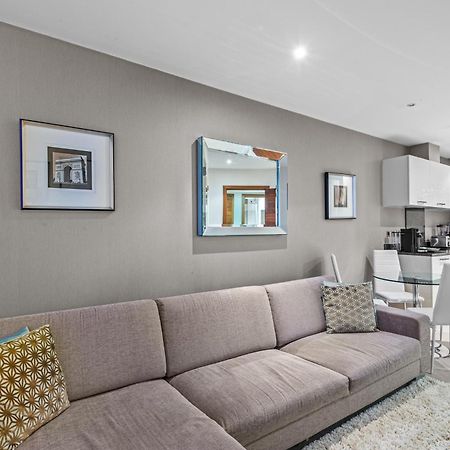 Londwell, Chelsea Living, Central Flat With Balcony ลอนดอน ภายนอก รูปภาพ