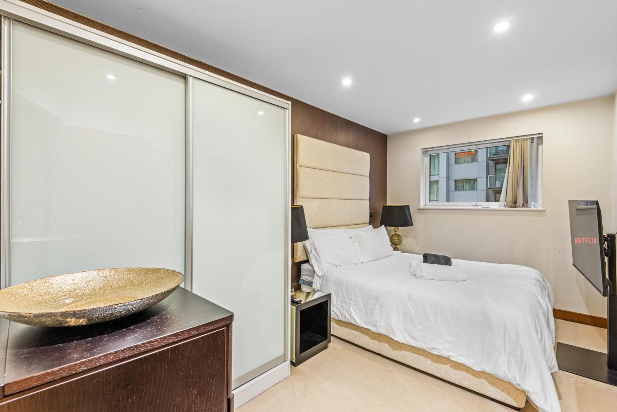 Londwell, Chelsea Living, Central Flat With Balcony ลอนดอน ภายนอก รูปภาพ